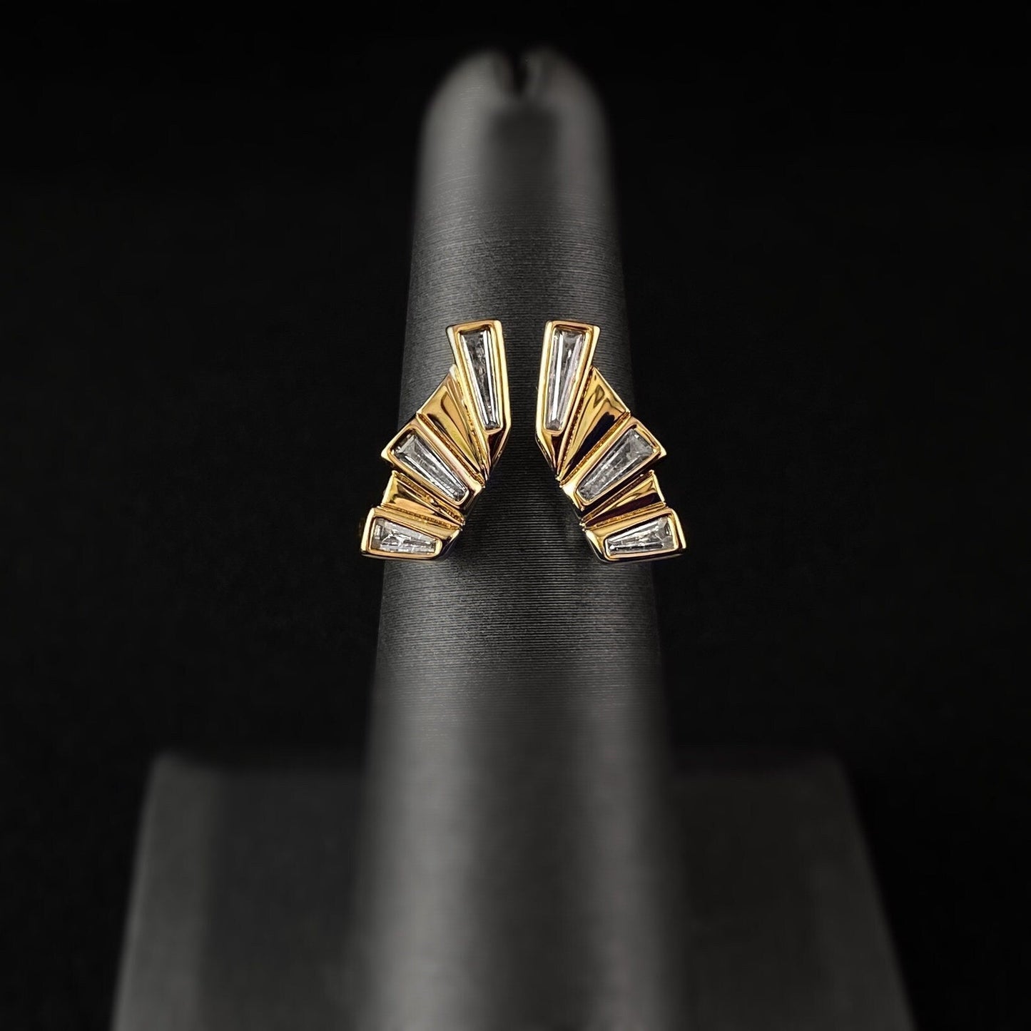 1920s Art Deco Style Gold Sunray Ring With Clear Stones - Size 7