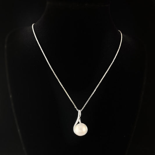 925 Sterling Silver and Large Pearl Pendant - Elle Jewelry