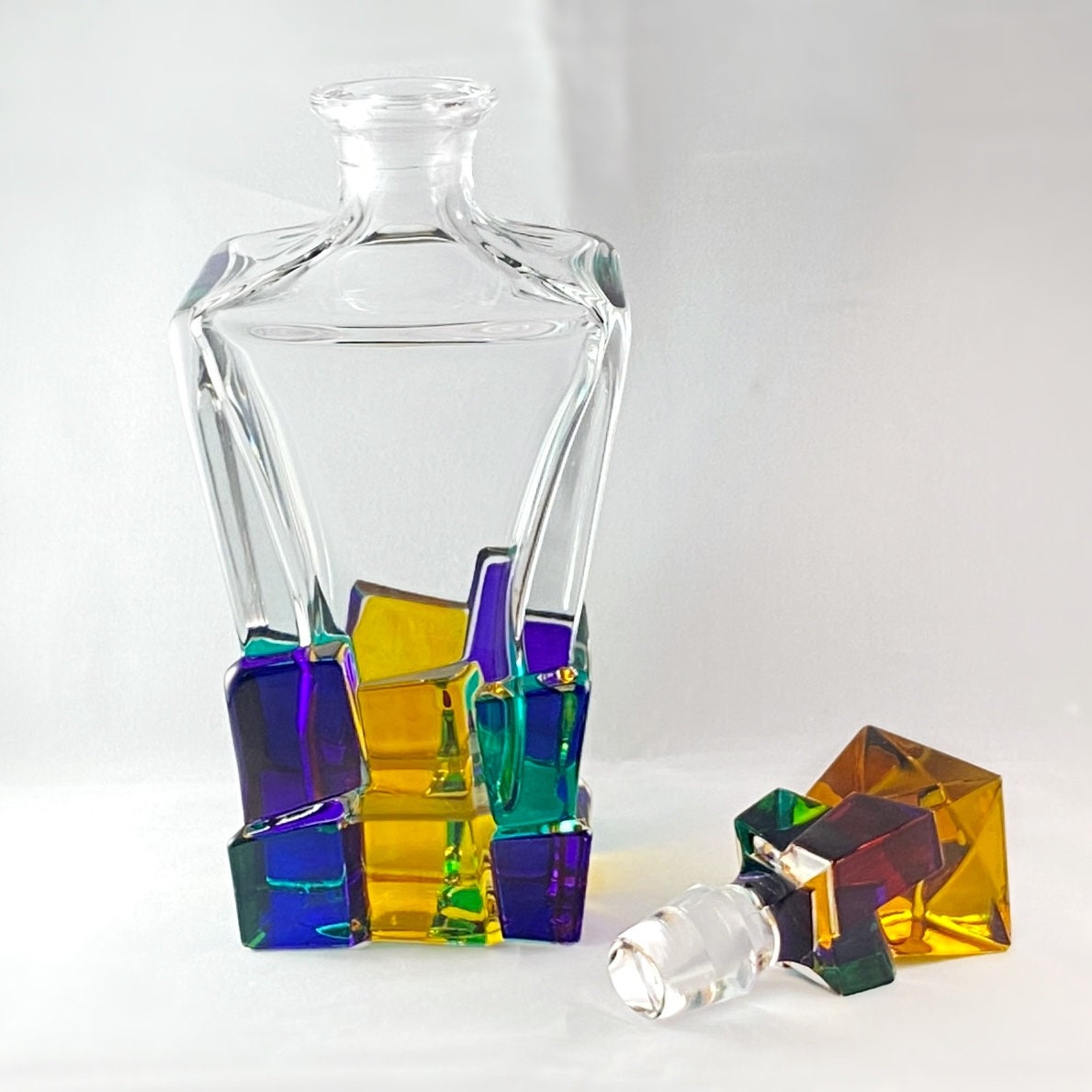 Crack Whiskey Decanter, Venetian Glass Whiskey Decanter - Handmade in Italy, Colorful Murano Glass