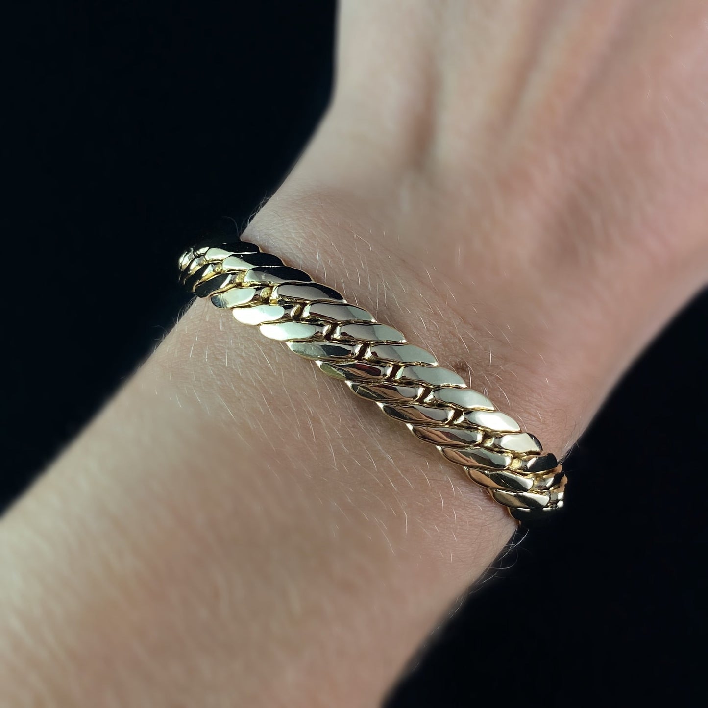 Gold Everyday Simple Bracelet - Herringbone 1920s