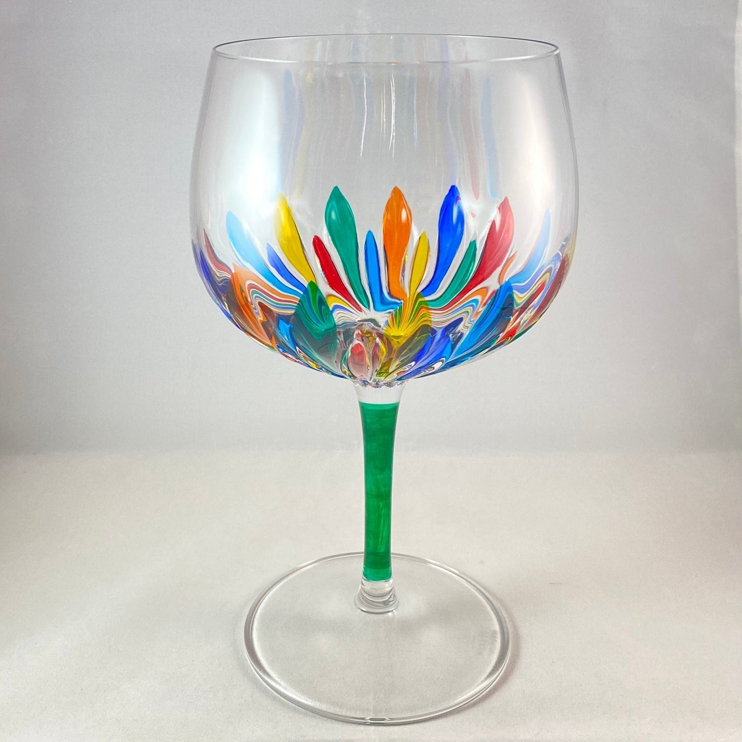 Green Stem Incanto Large Venetian Wine/Gin Glass - Handmade in Italy, Colorful Murano Glass