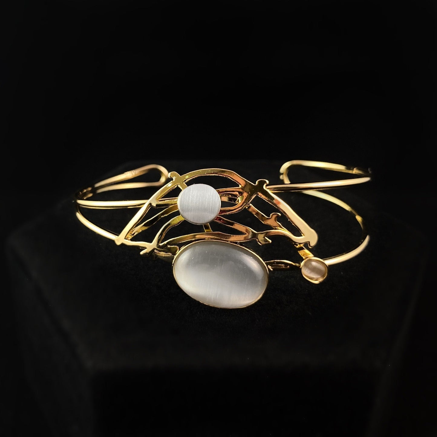 Lightweight Handmade Geometric Aluminum Bracelet, Light Gray Branches