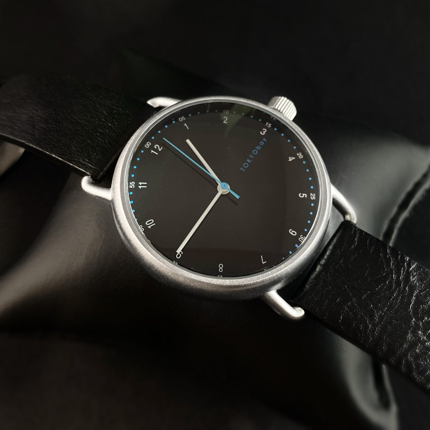 Men’s Watch, Black Leather Band, Round Case - TOKYObay