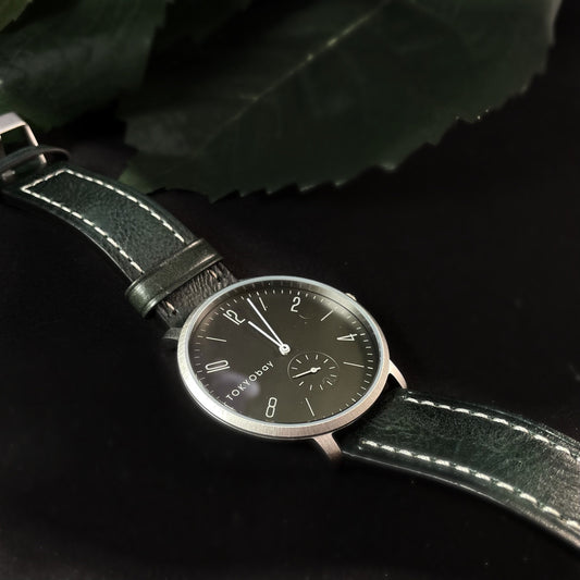 Men’s Watch, Olive Leather Band, Square Case - TOKYObay