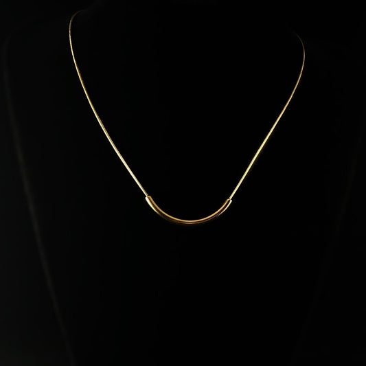 Minimal Gold Curved Bar Personality Pendant Necklace -