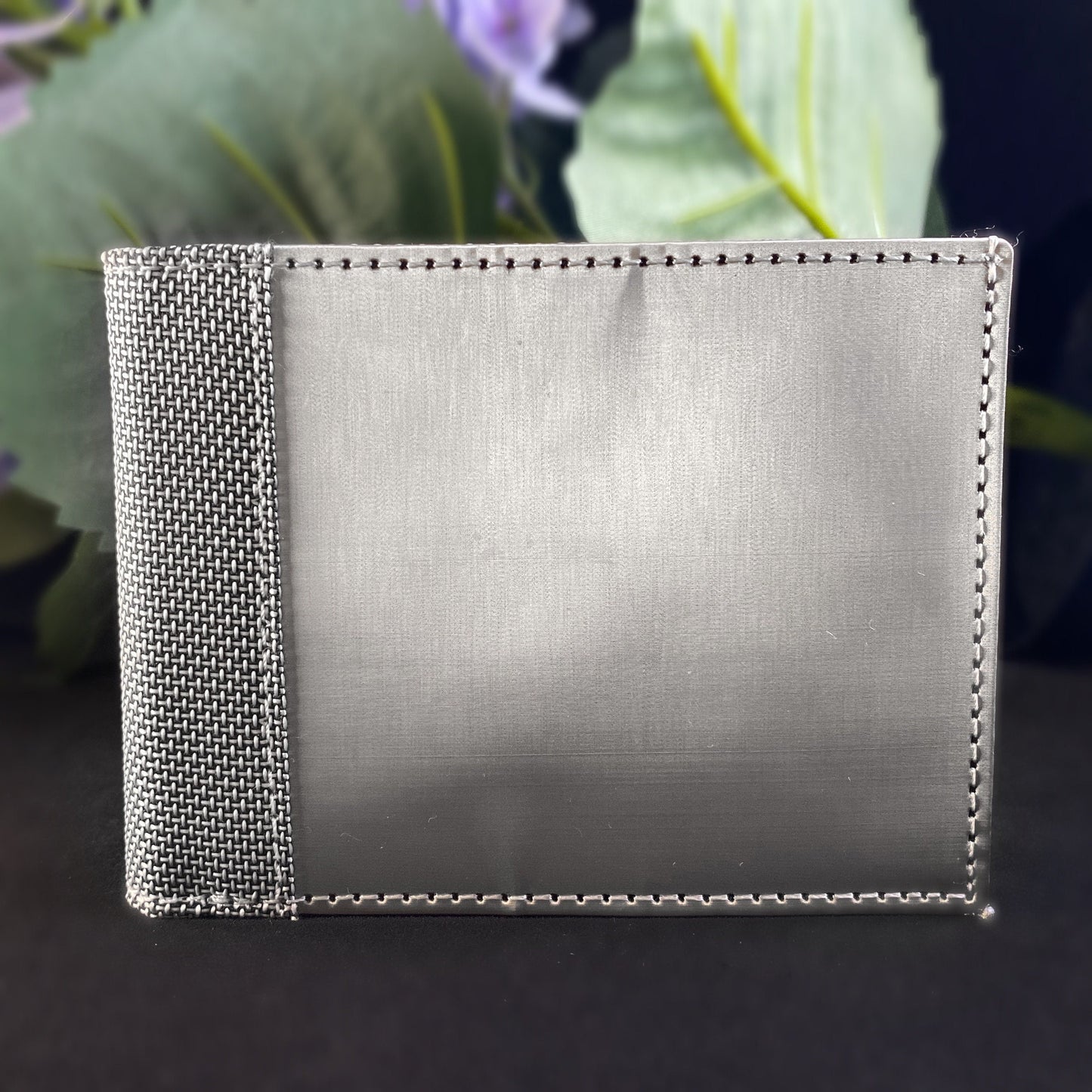 Plain Bifold Stewart Stand Stainless Steel RFID Protection Wallet
