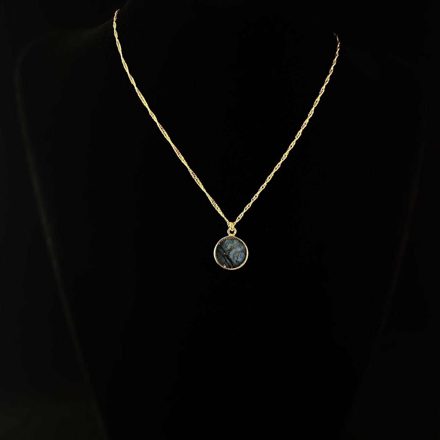 Round Labradorite Gold Chain Necklace - Athena