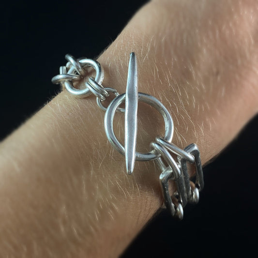 Silver Chain Link Bracelet with Toggle Closure, Handmade, Nickel Free - Noir