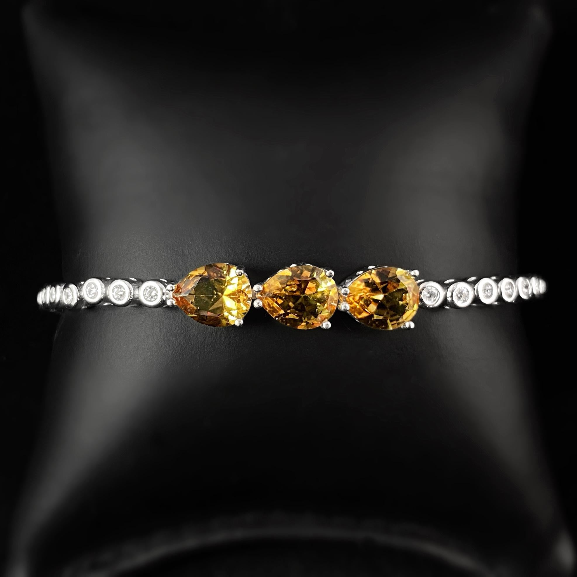 Bracelet en argent avec pierre zultanite, bracelet en pierres aux Bracelet en argent avec pierre zultanite, bracelet en pierres aux