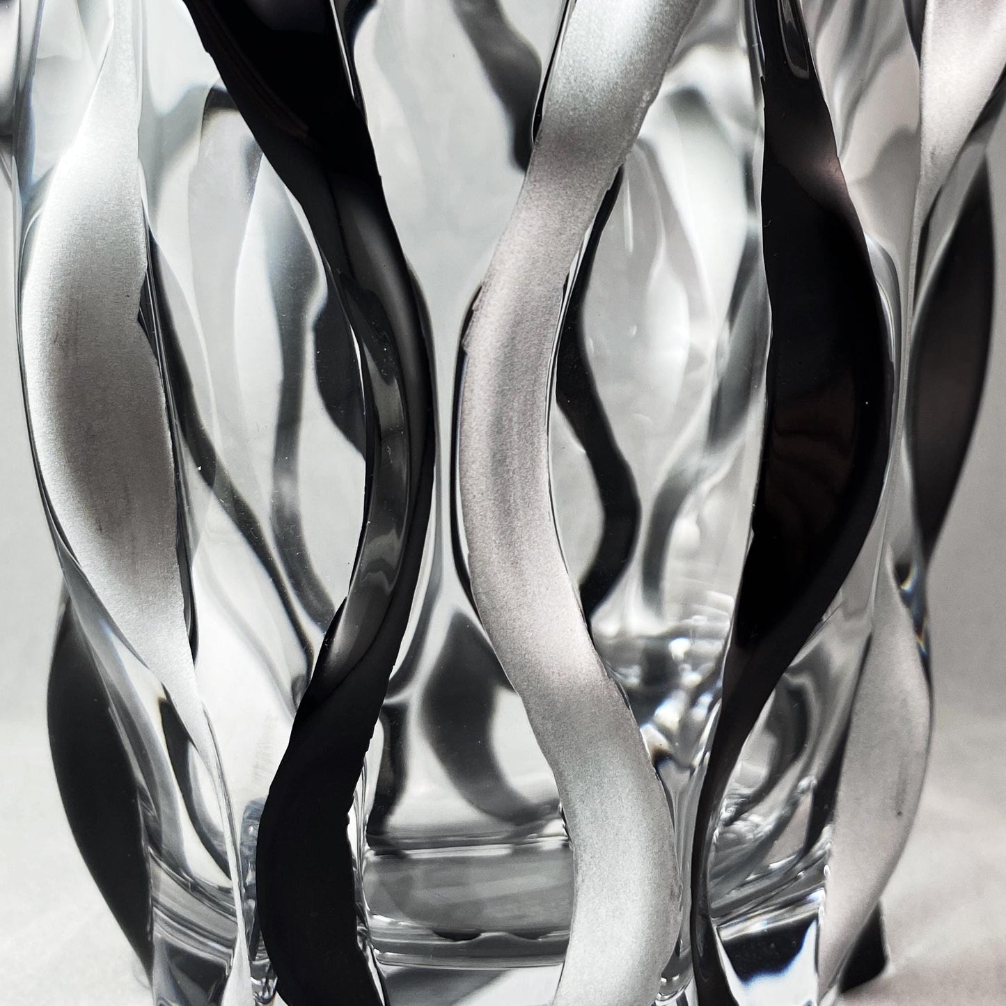 Venetian Glass Ribbon Samba Vase, Black/Silver - Handmade in Italy, Colorful Murano Glass