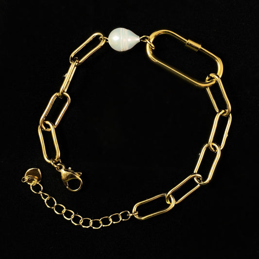 White Pearl Bracelet with Chunky Gold Chain and Decorative Chain Link Accent