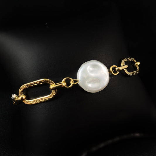 White Pearl Bracelet with Chunky Hammered Gold Chain