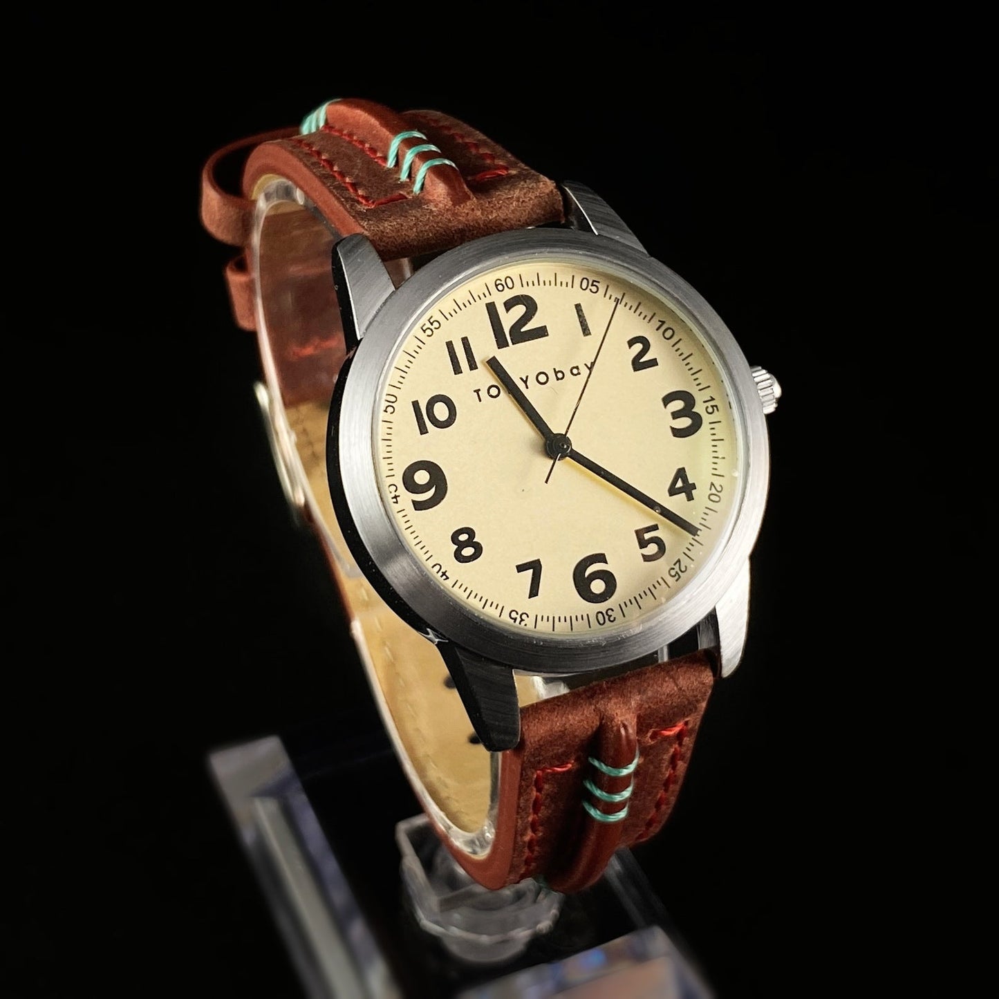 Women’s Watch Red Leather Band Silver Case - TOKYObay