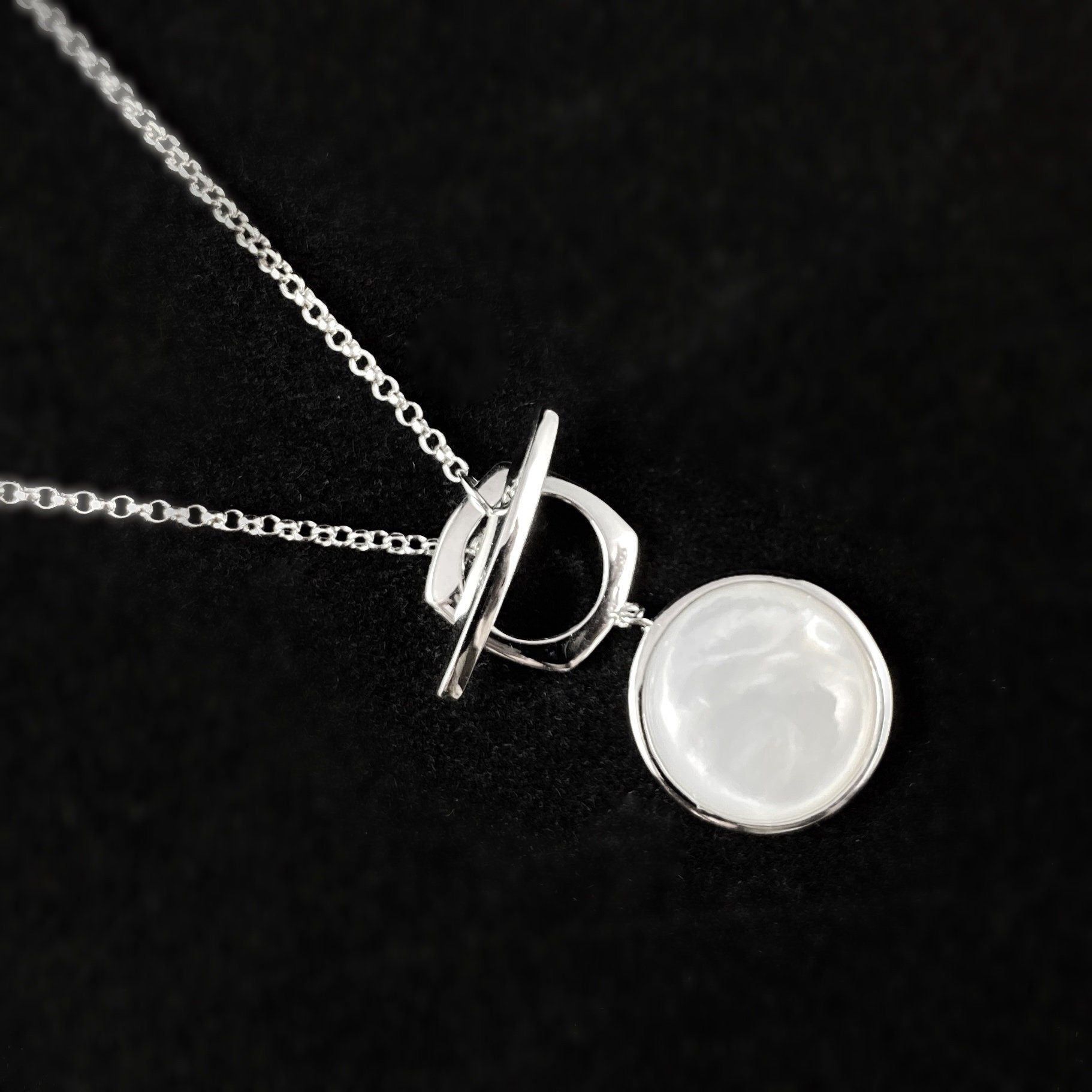 925 Sterling Silver and Mother of Pearl Necklace - Elle Jewelry