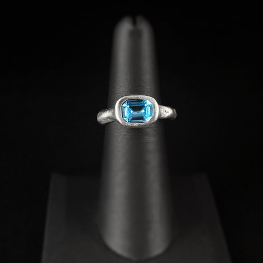 Adjustable Chunky Silver Ring with Blue Rectangle Crystal, Handmade, Nickel Free - Noir