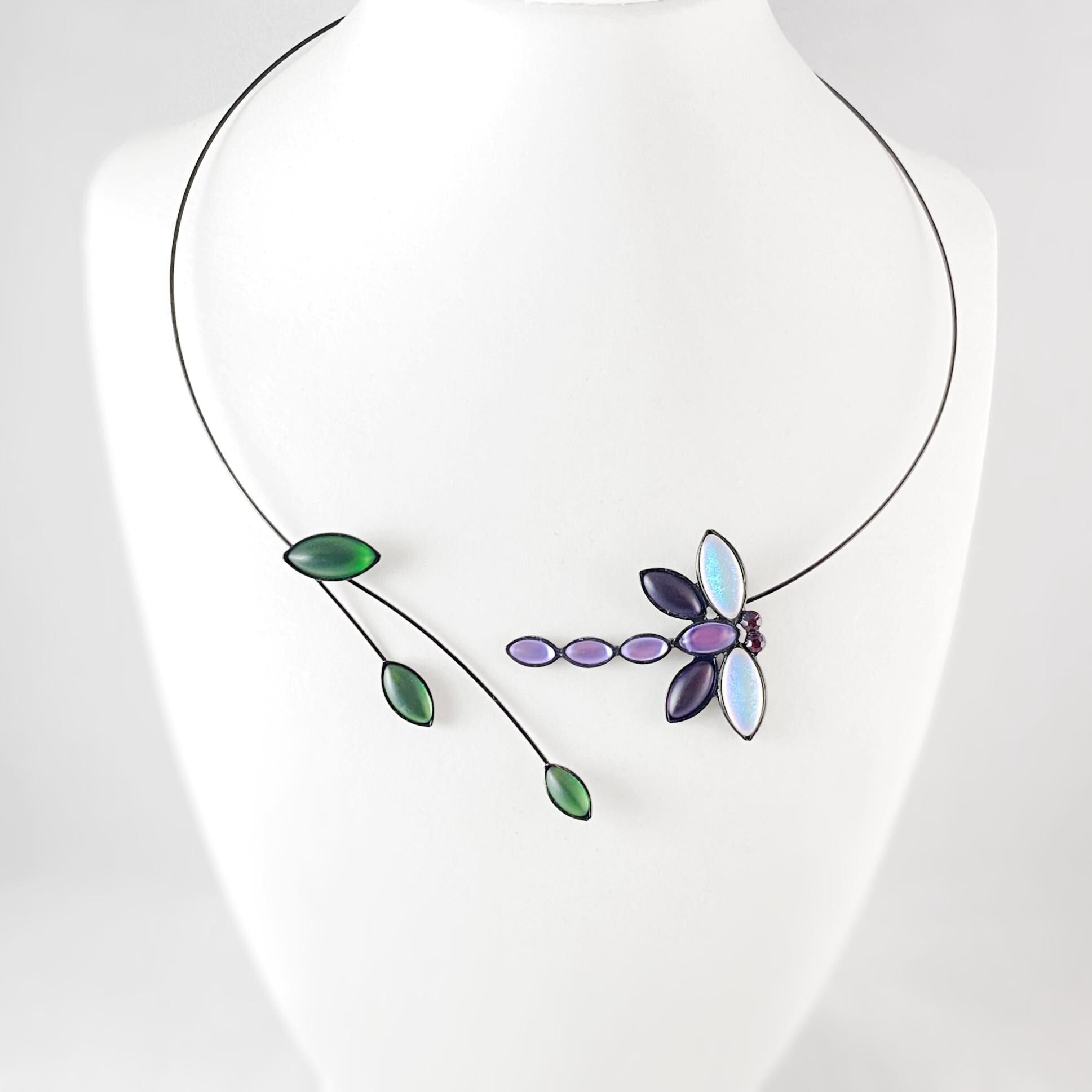 Black Memory Wire Dragonfly Necklace with Handmade Glass Beads, Hypoallergenic, Green/Purple - Kristina