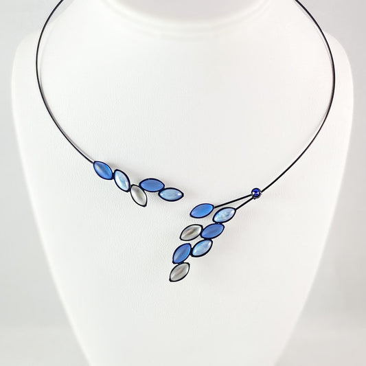 Black Memory Wire Floral Necklace with Handmade Glass Beads, Hypoallergenic, Blues - Kristina