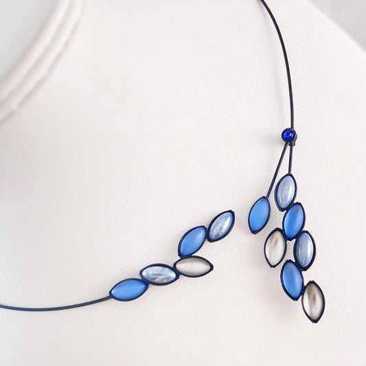 Black Memory Wire Floral Necklace with Handmade Glass Beads, Hypoallergenic, Blues - Kristina