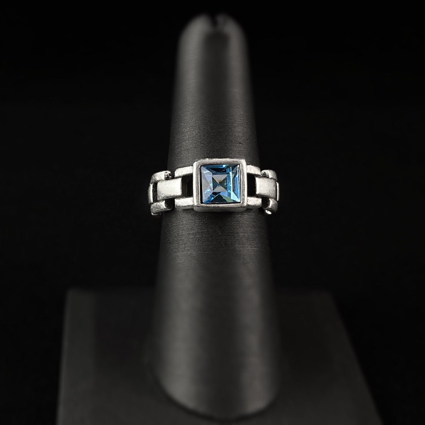 Chunky Link Silver Ring with Sky Blue Crystal, Handmade, Nickel Free - Noir