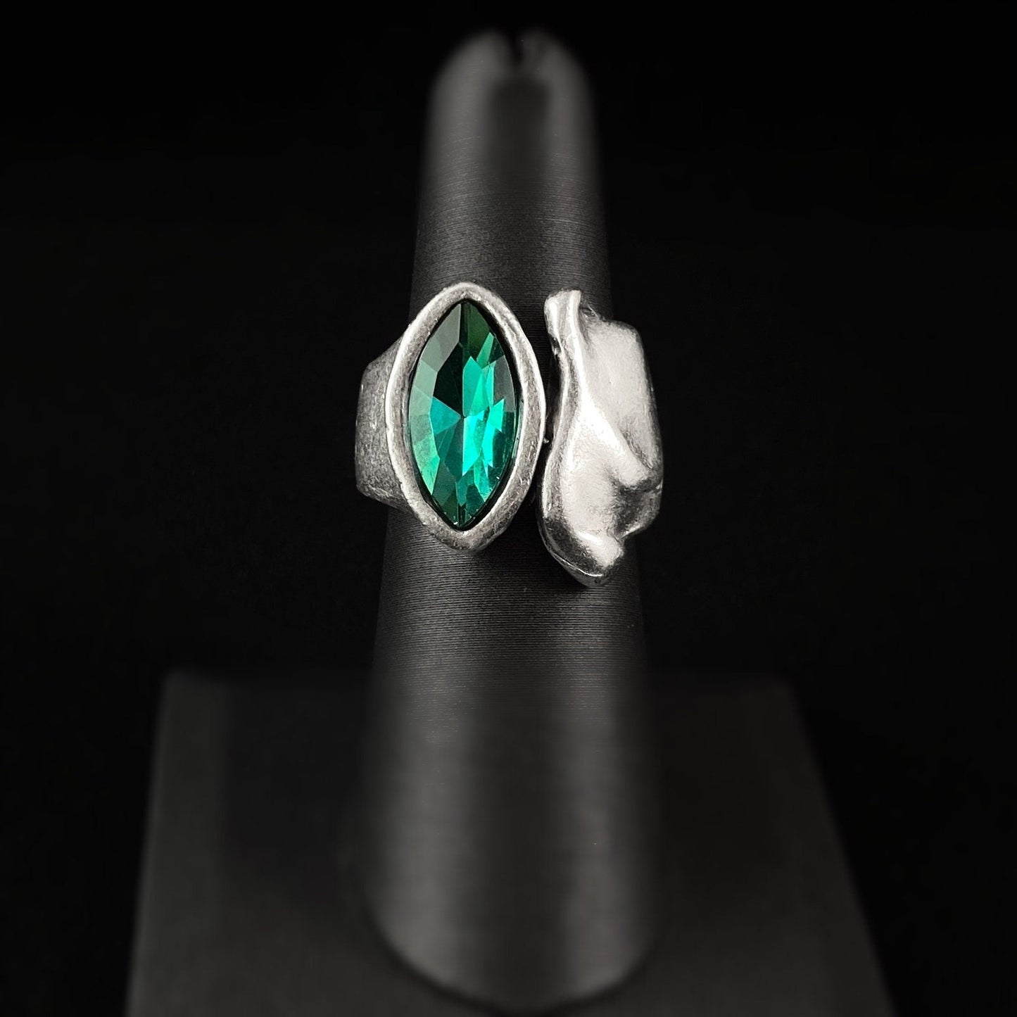 Chunky Silver Ring with Emerald Colored Crystal, Handmade, Nickel Free - Noir