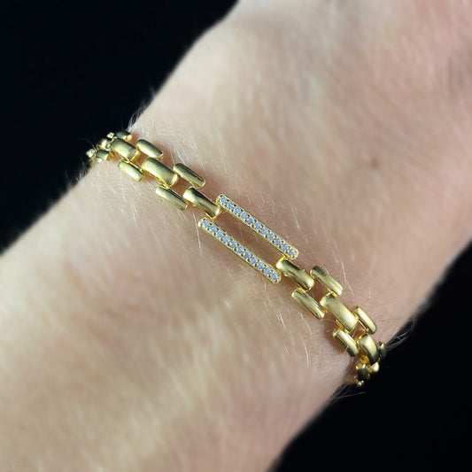 Clear Rhinestones Swarovski Crystal Accent Links Gold Chain Bracelet, - La Vie Parisienne by Catherine Popesco