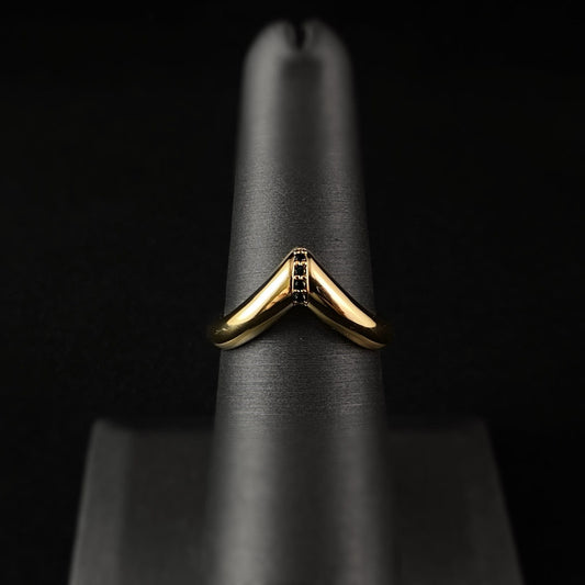 Gold Chevron Ring with Black Stones, 1920s Art Deco Style - Size 7