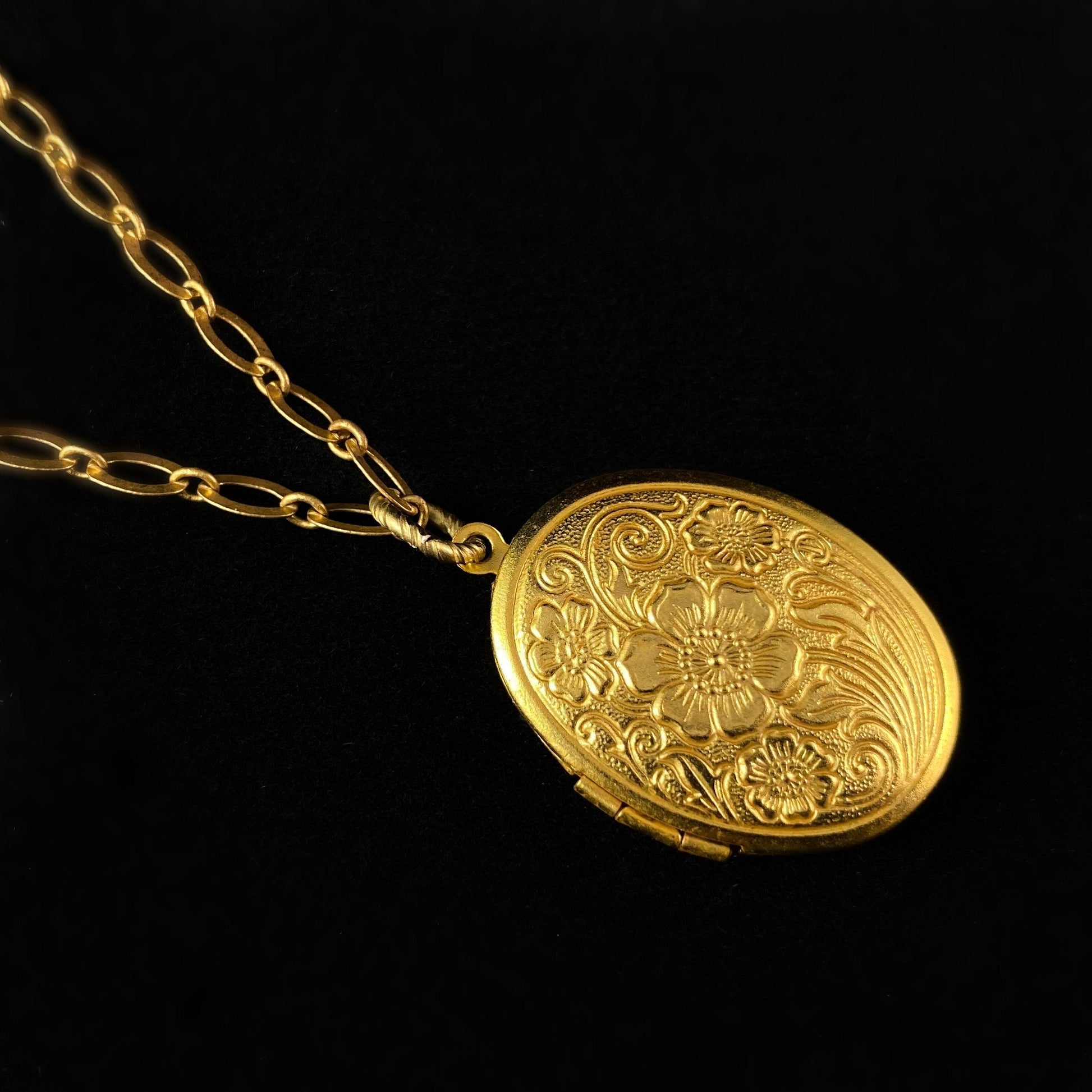 Gold Oval Locket Necklace - La Vie Parisienne by Catherine Popesco