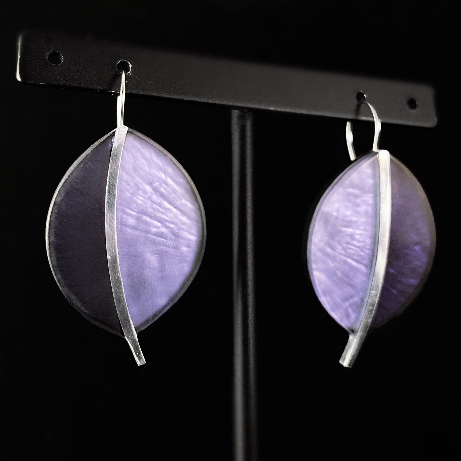 Handmade Resin and Shell Periwinkle Leaf Earrings, Hypoallergenic - Origin