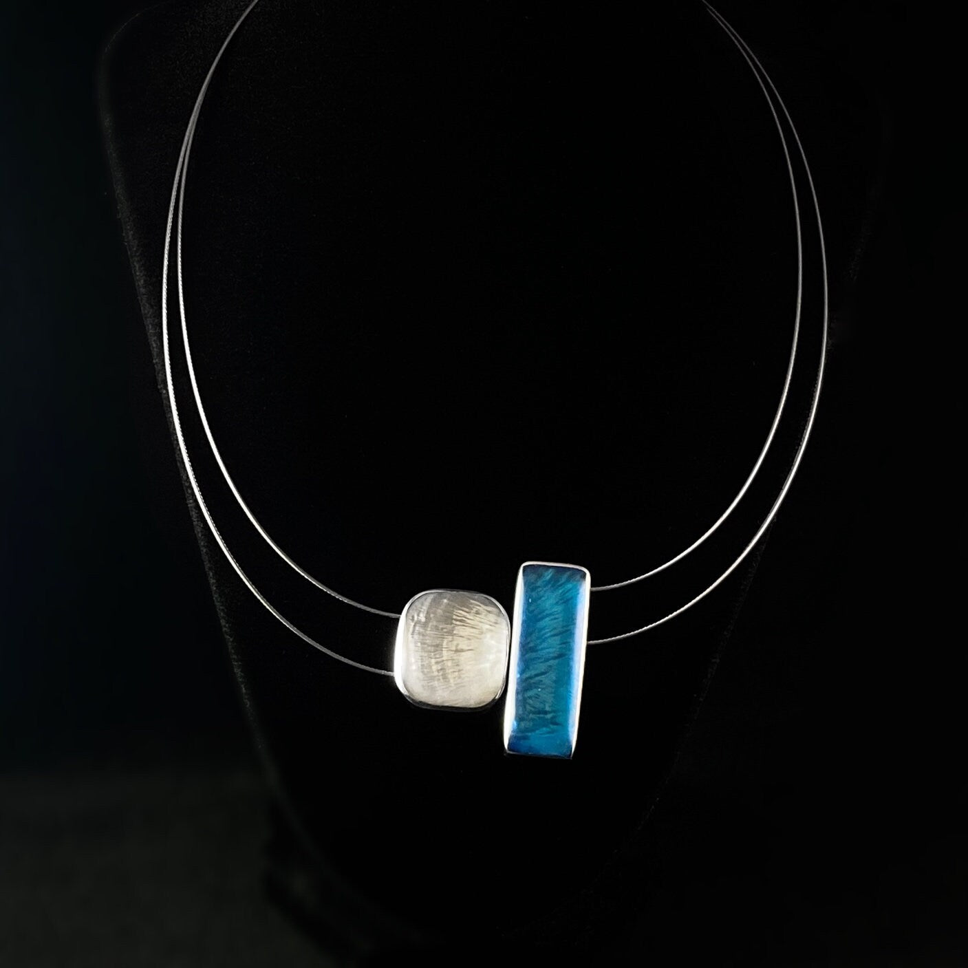Handmade Resin and Shell Two Tone White/Blue Magnetic Front Necklace, Hypoallergenic - Origin