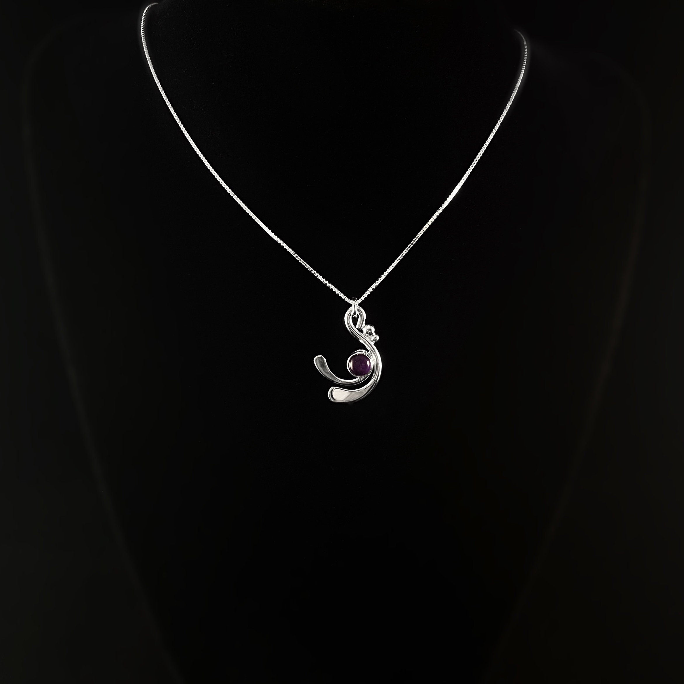 Handmade Sterling Silver Swaying Purple Stone Pendant Necklace