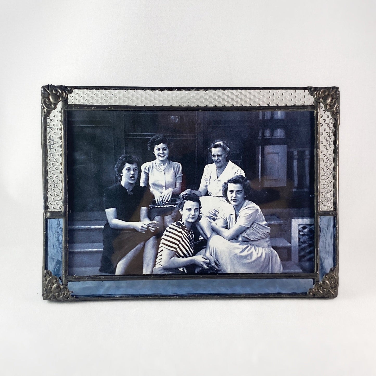 Horizontal 4x6 Blue Vintage-Style Glass Picture Frame -