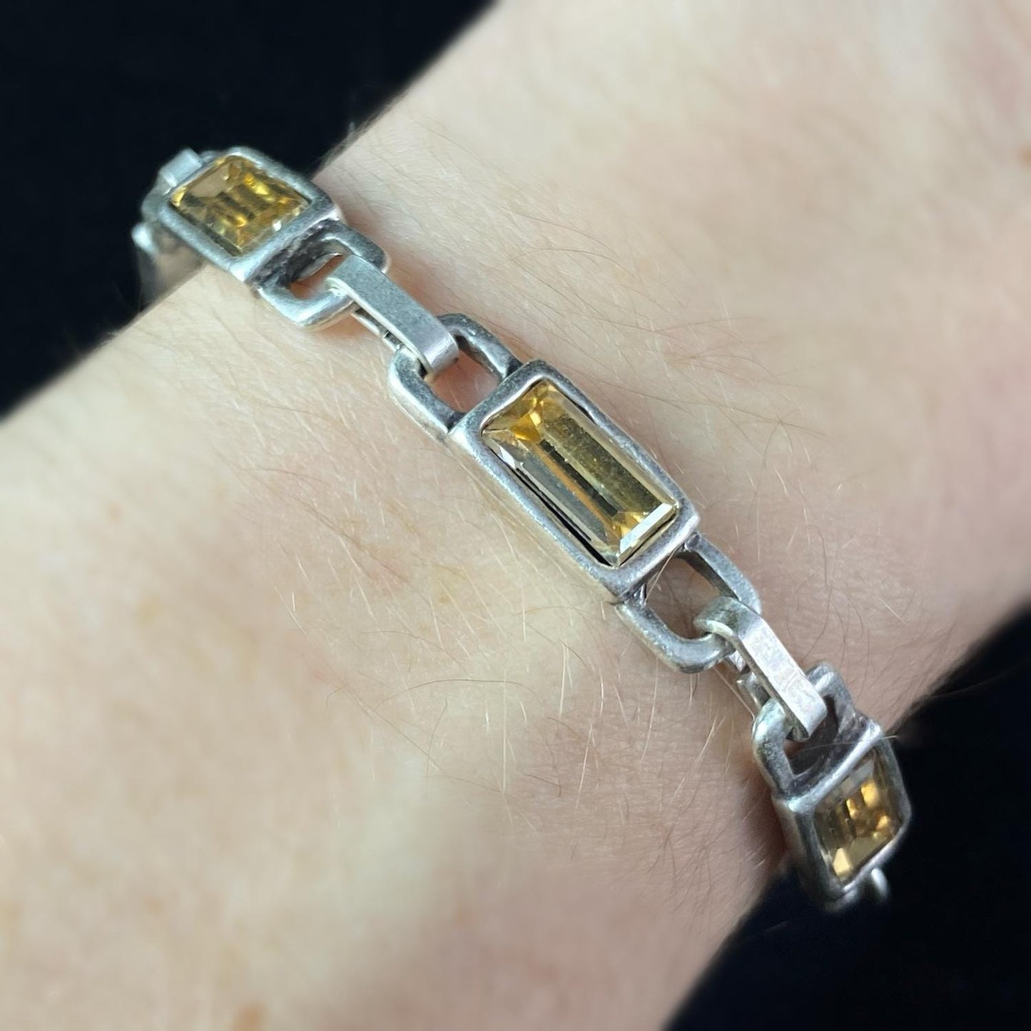 Silver Chain Link Bracelet with Yellow Crystals, Handmade, Nickel Free - Noir