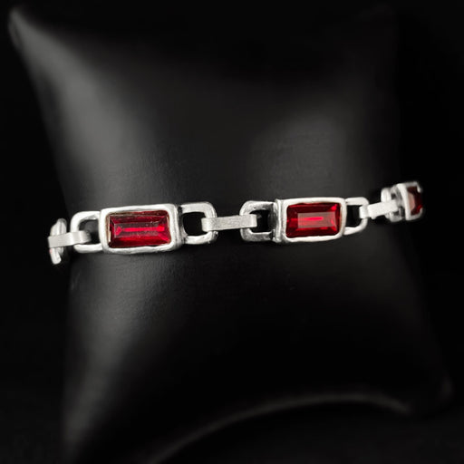Silver Chain Link Bracelet with Red Crystals, Handmade, Nickel Free - Noir
