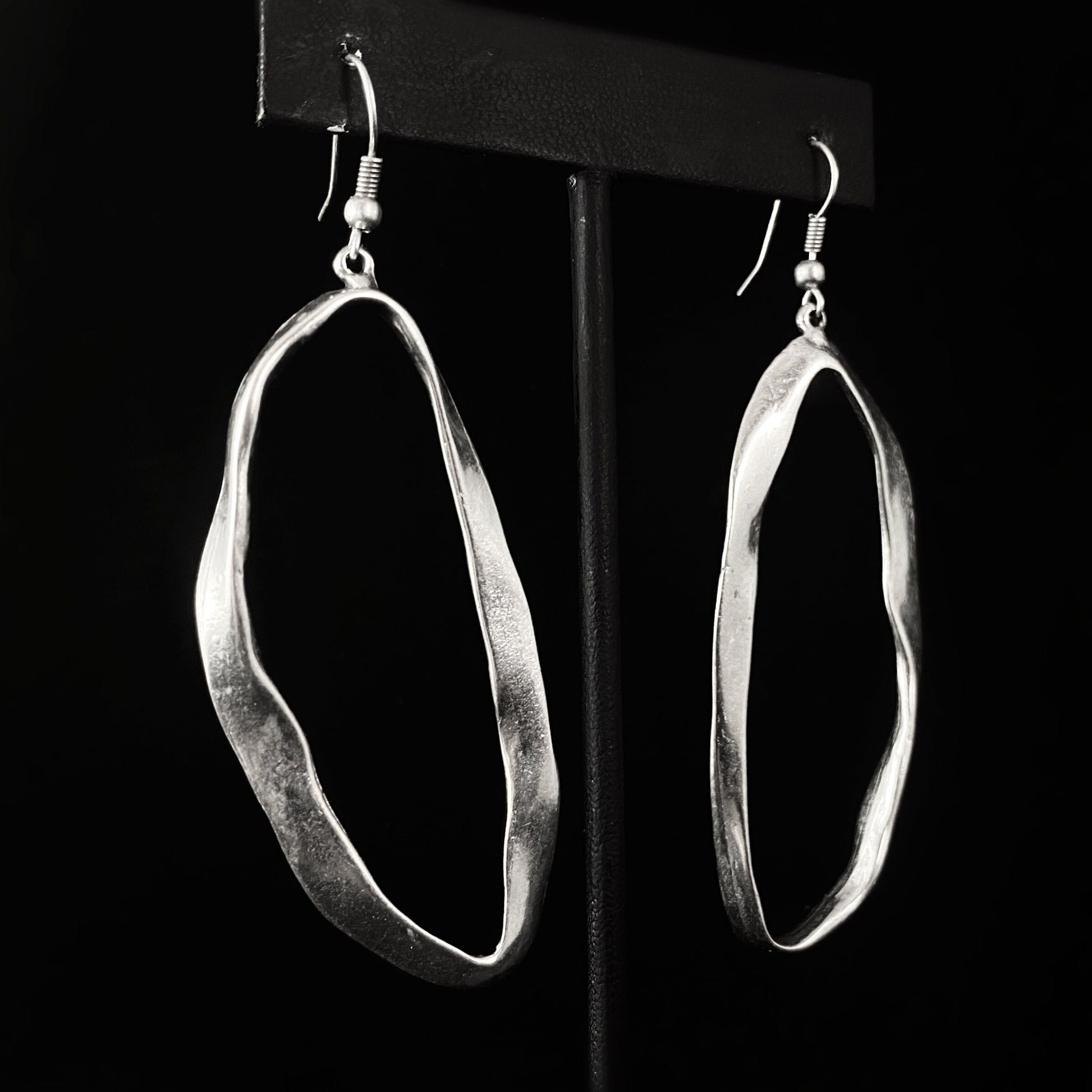 Large Silver Wavy Oval Hoop Earrings, Handmade, Nickel Free - Noir