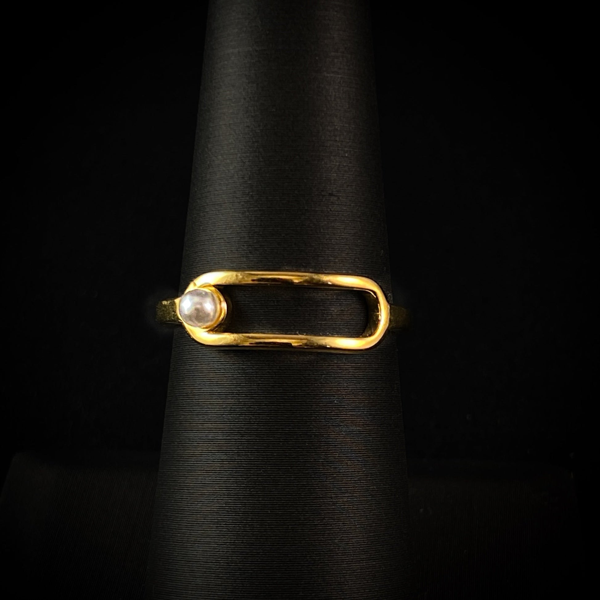 Minimal Gold Pearl Ring Size 7 - 3Souls