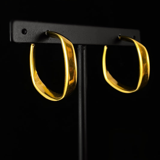 Minimal Gold Slightly Squared Hoop Earrings - 3Souls