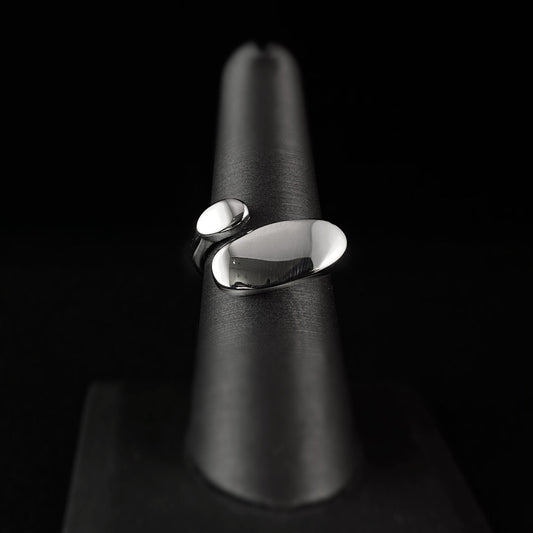 Minimal Silver Geo Ring Size 7.5 - 3Souls