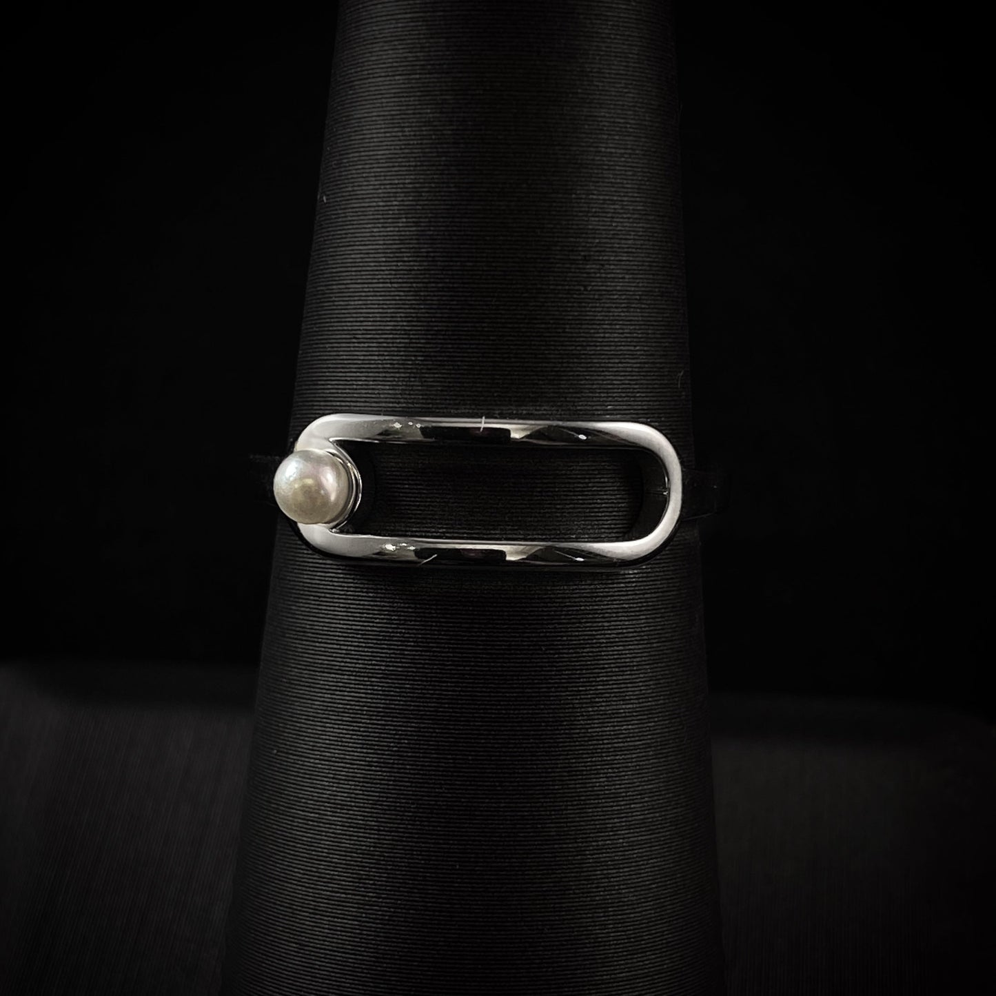 Minimal Silver Pearl Ring Size 7 - 3Souls
