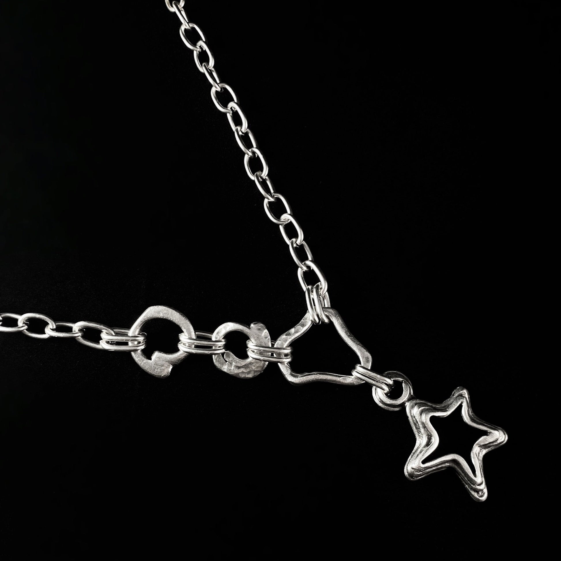 Silver Chain Link AbstractNecklace With Star Pendant, Handmade, Nickel Free-Noir
