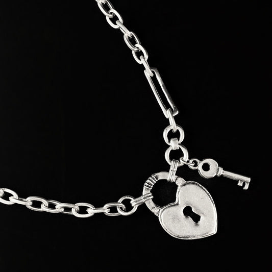 Silver Chunky Chain Link Lock and Key Necklace, Handmade, Nickel Free - Noir
