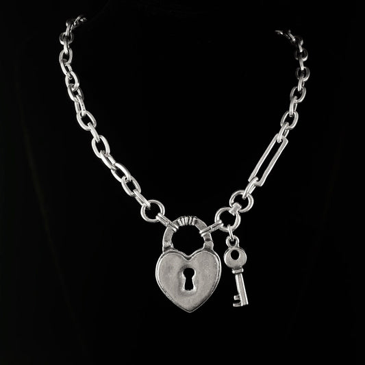 Silver Chunky Chain Link Lock and Key Necklace, Handmade, Nickel Free - Noir