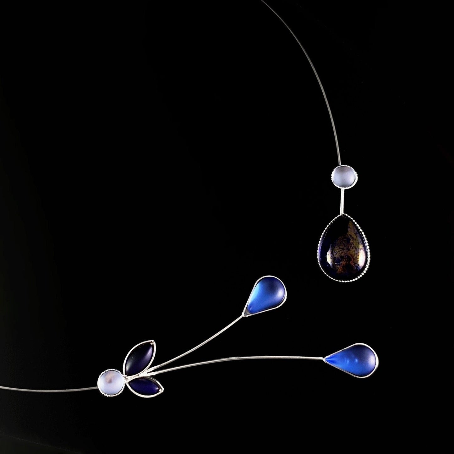 Silver Memory Wire Floral Necklace with Handmade Glass Beads, Hypoallergenic, Lt Blue/Lt Sapphire/Indigo - Kristina