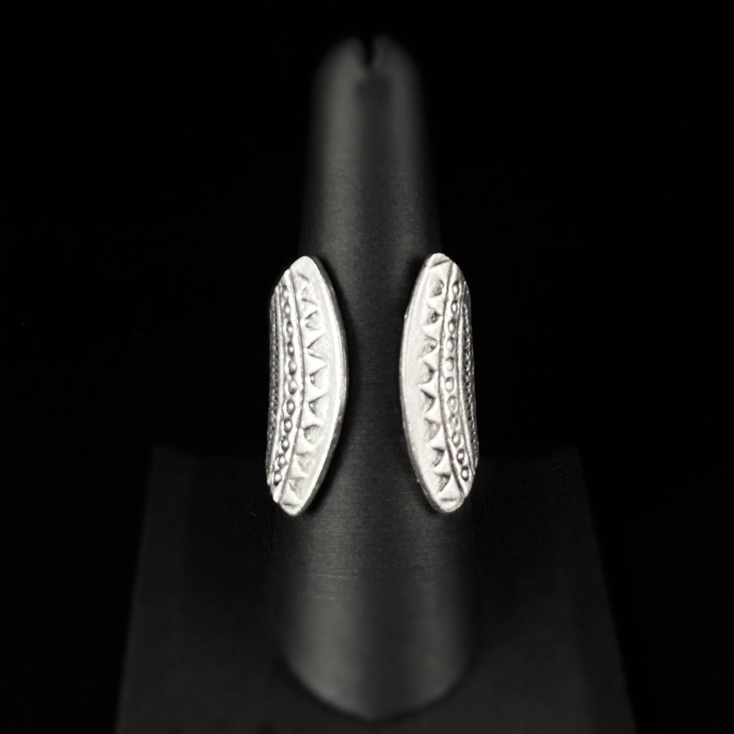 Silver Patterned Ring, Handmade, Nickel Free - Noir