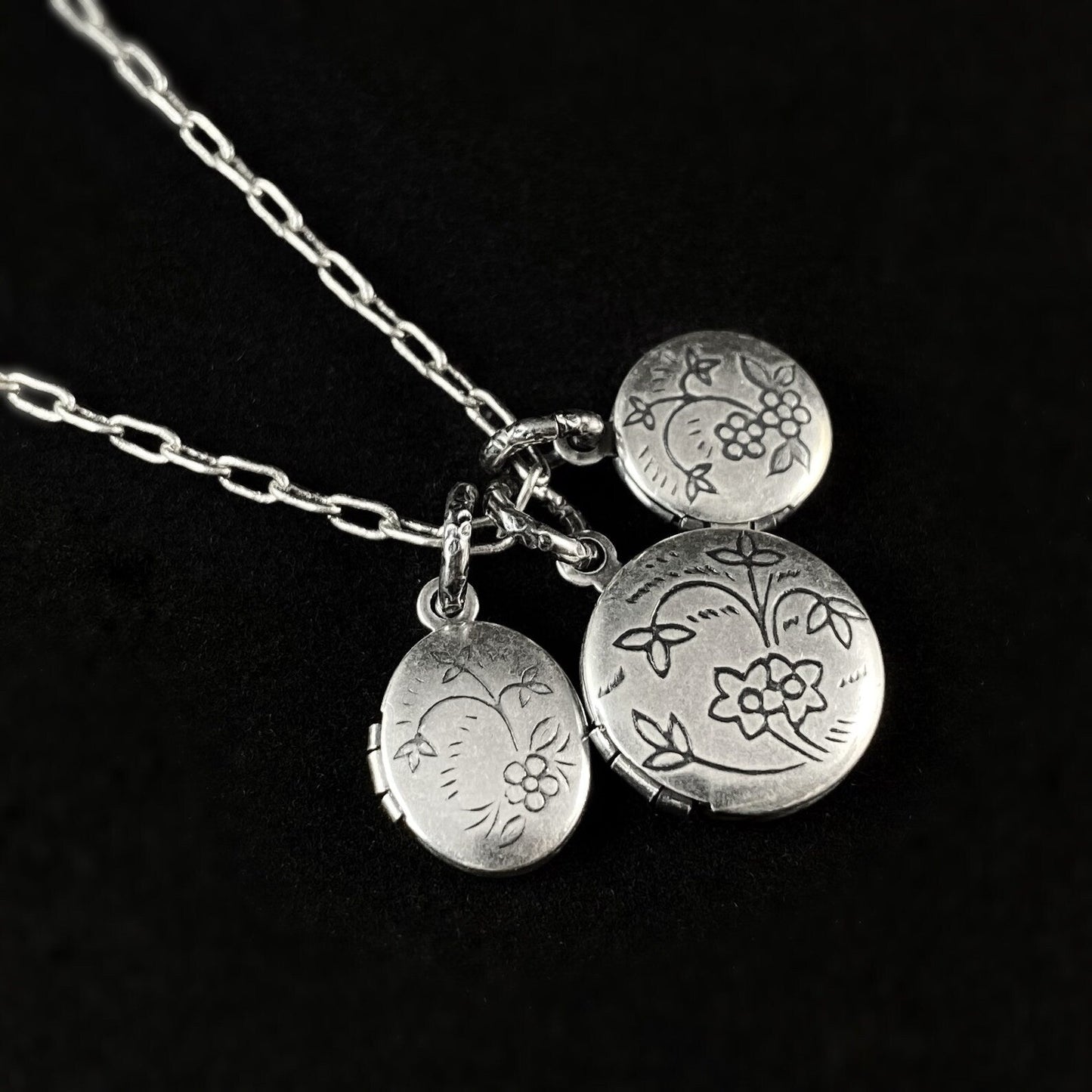 Small Silver Locket Necklace - La Vie Parisienne by Catherine Popesco