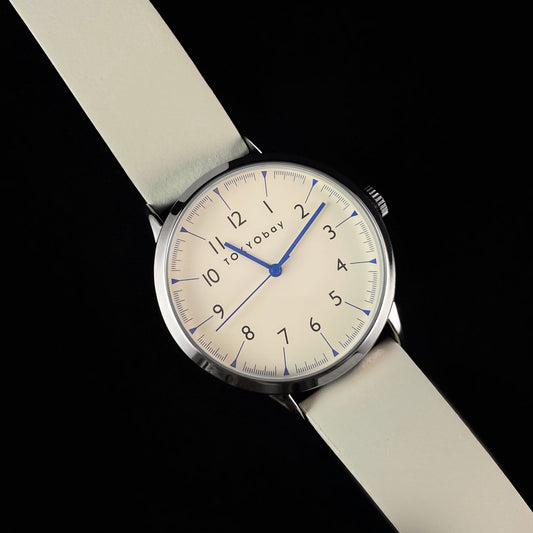 Unisex Watch Light Grey Leather Band Silver Case - TOKYObay