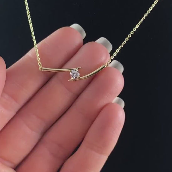 Elegant Dainty Gold Bar Necklace with Round Clear Crystal - Genevive